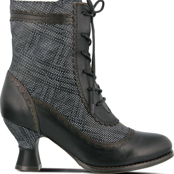 (SOLD) L'Artiste Bootie - Picture 1 of 8